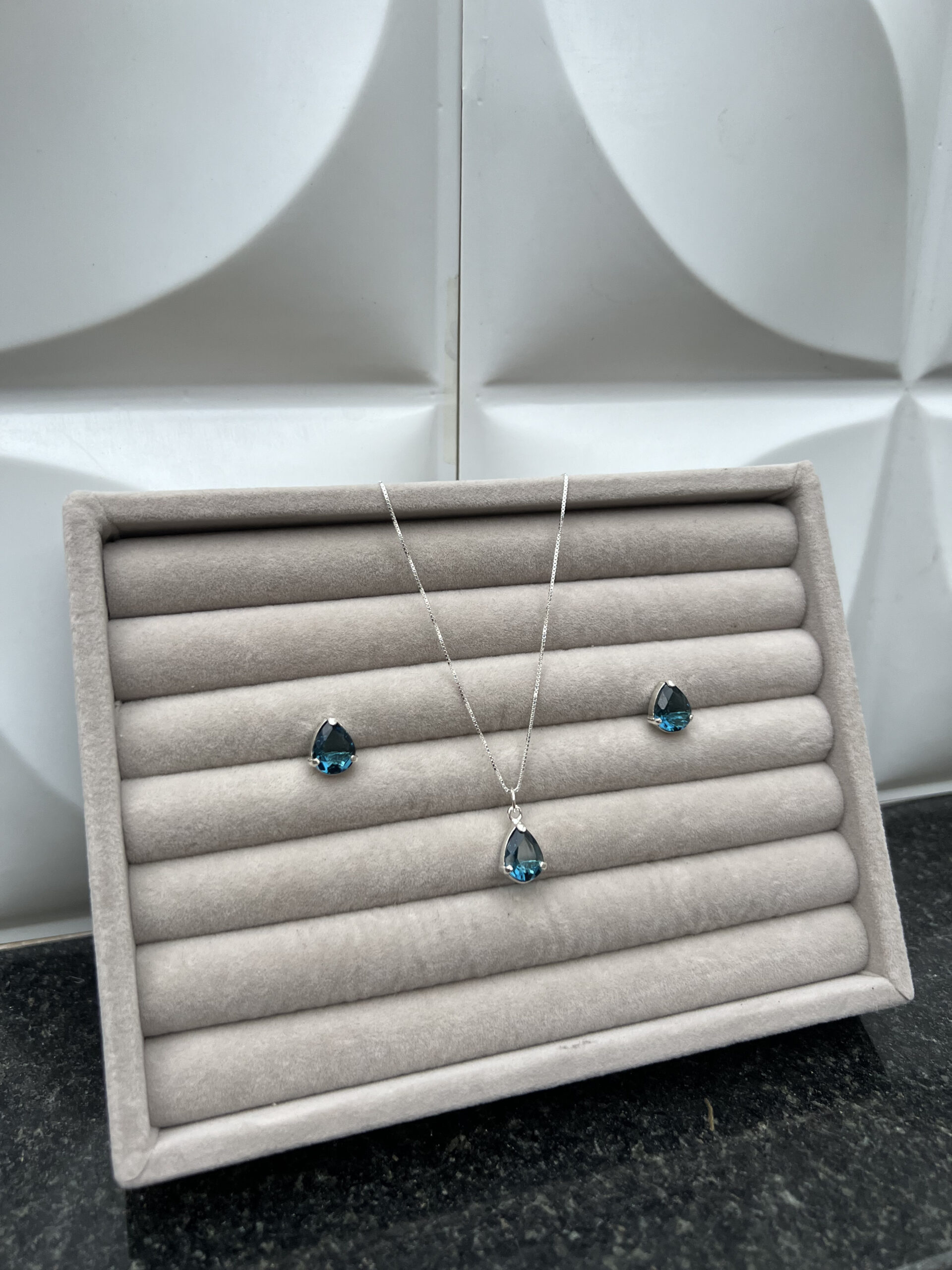 Conjunto Gota Azul Marinho Zircônia em Prata 925 - Imagem 2