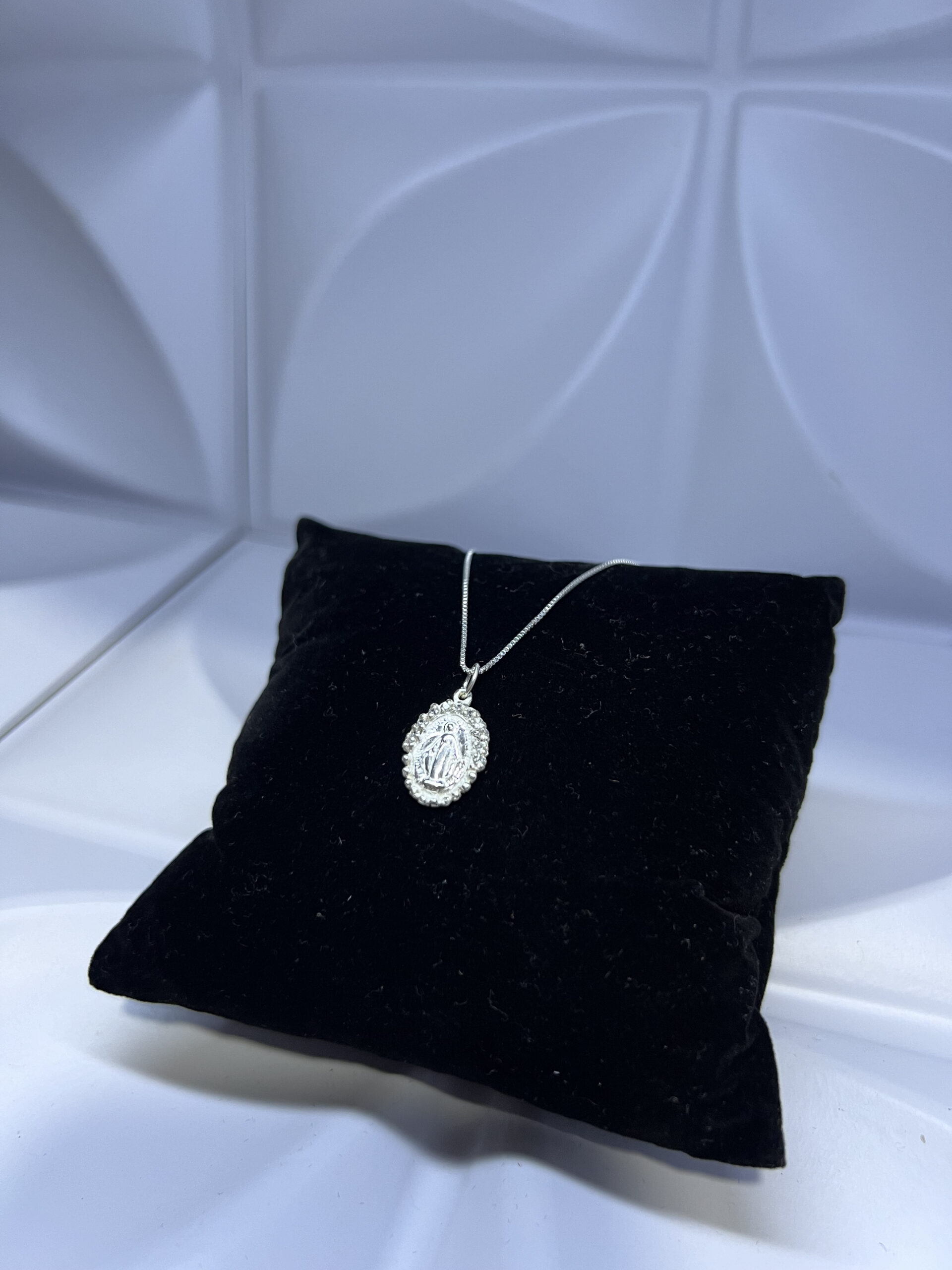 Colar Nossa Senhora Milagrosa em prata 925 - Imagem 2