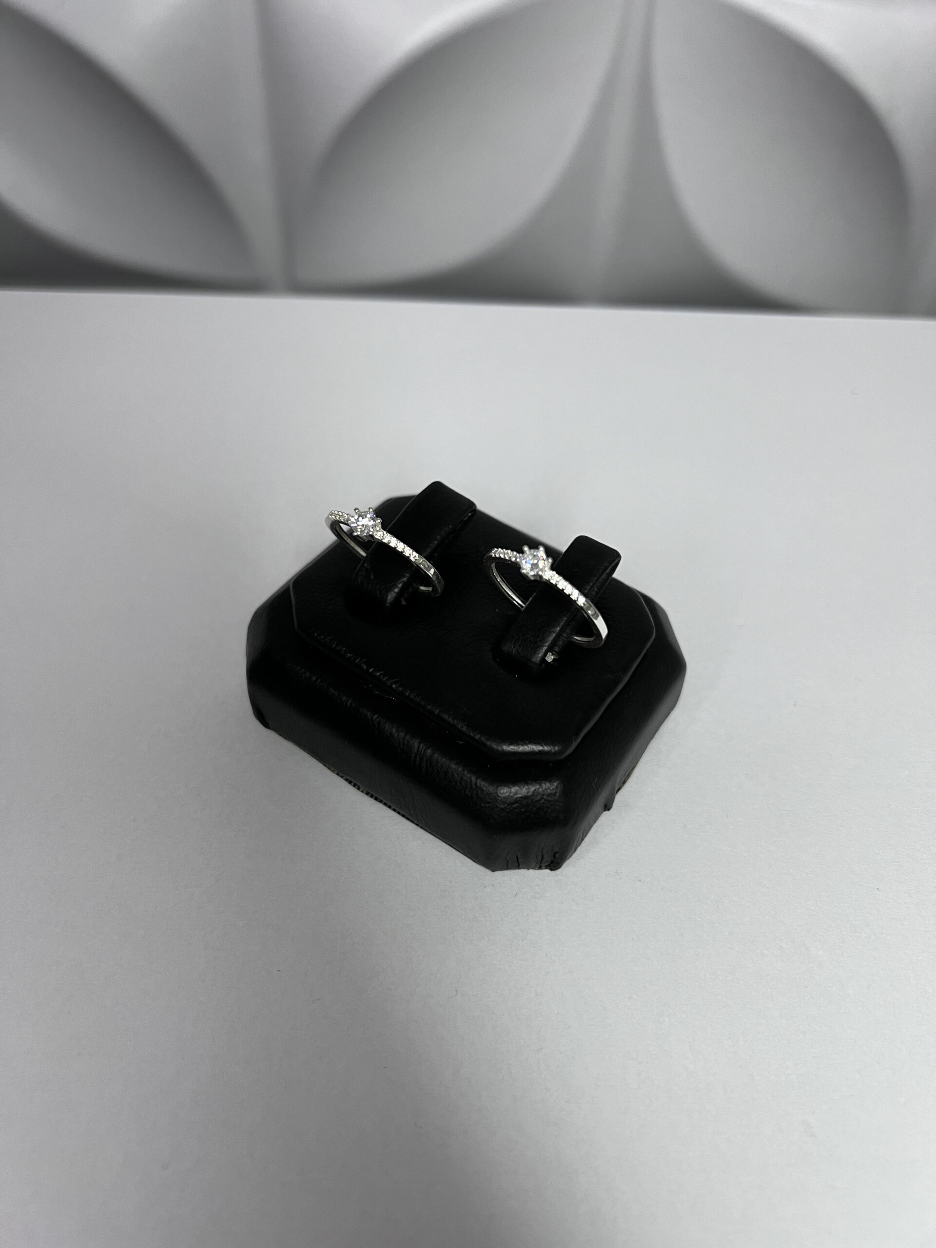 Anel solitário luxo em prata 925 - Imagem 2