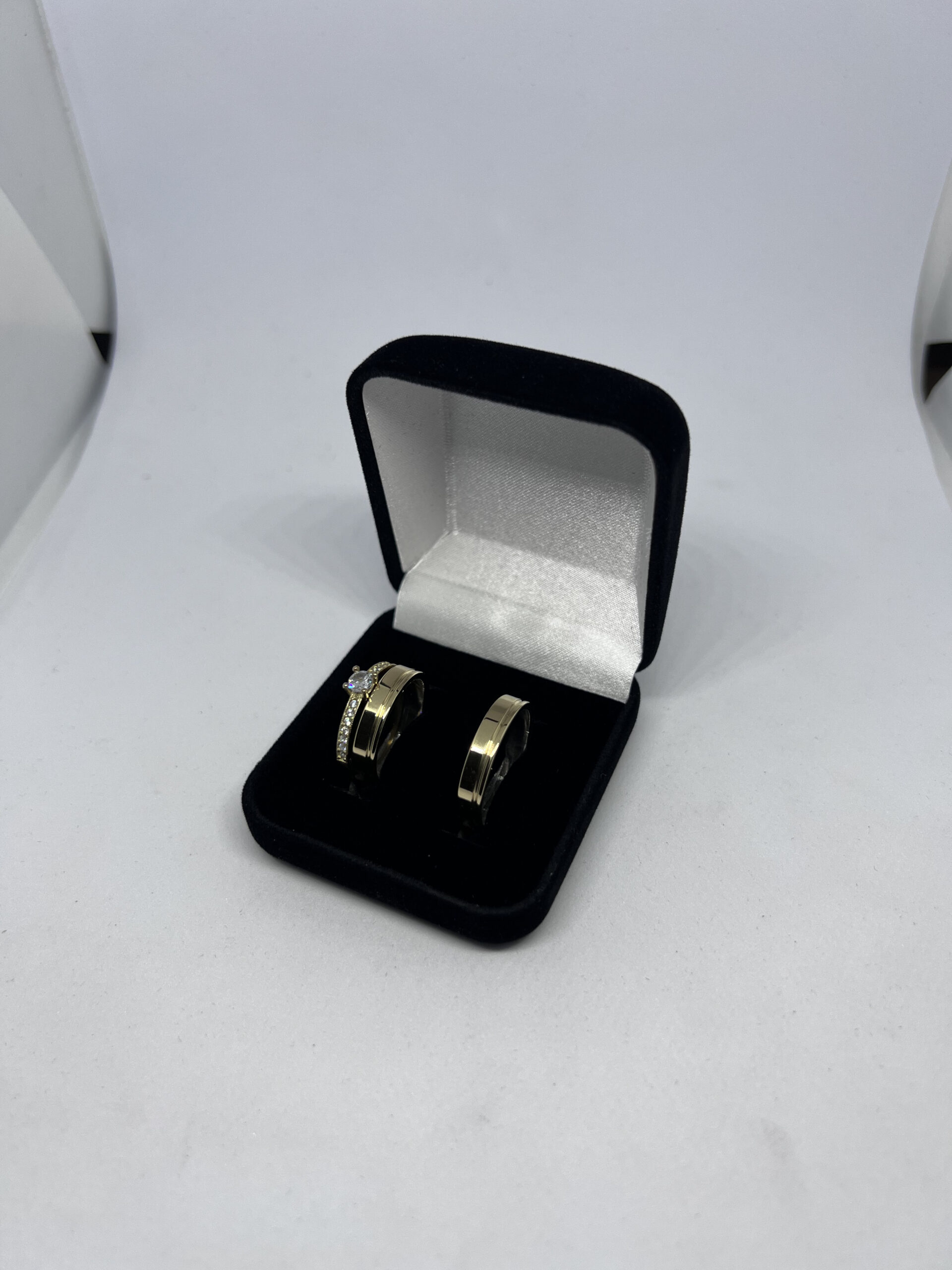 Aliança moeda antiga reta 4mm com solitário cravejado - Imagem 3