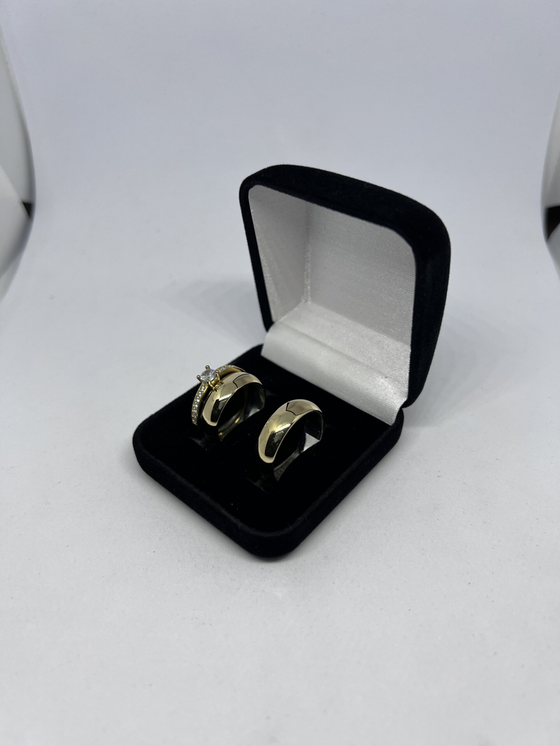 Aliança moeda antiga 6 mm tradicional com solitário cravejado - Imagem 2