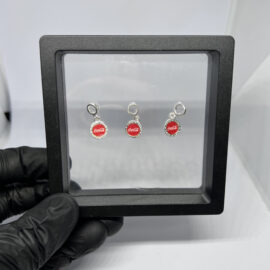 Berloque coca cola em prata 925